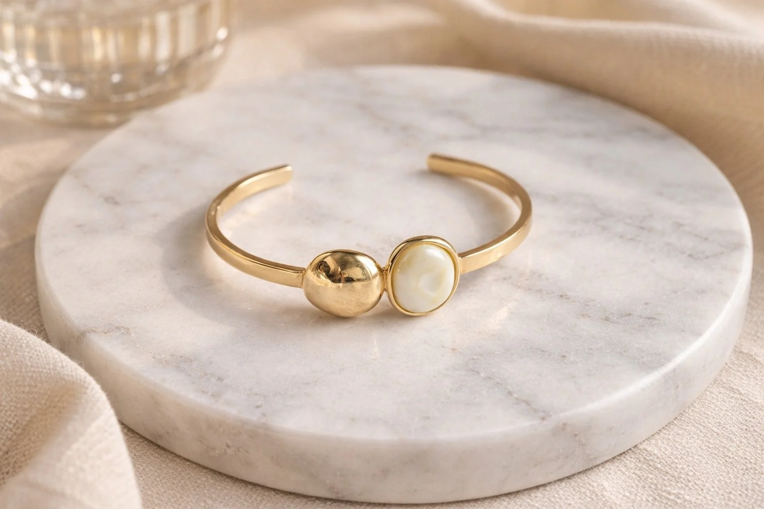 Organic Plate Pearl Cuff