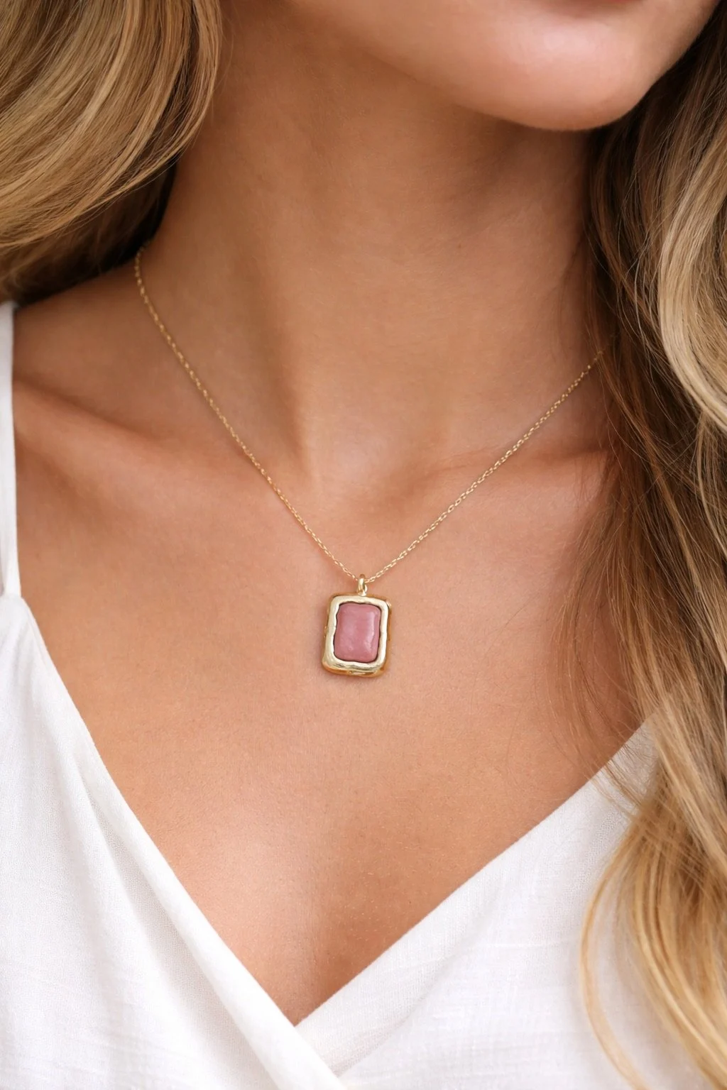 Rose Resin Link Necklace
