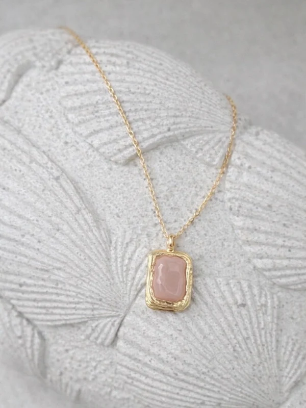 Rose Resin Link Necklace