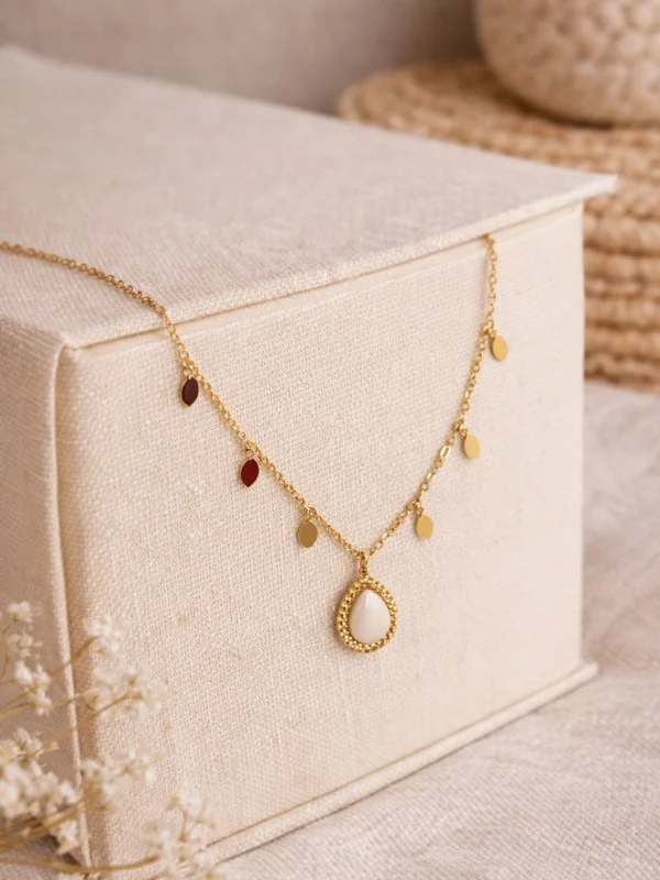Leaf Link Necklace with Resin Drop