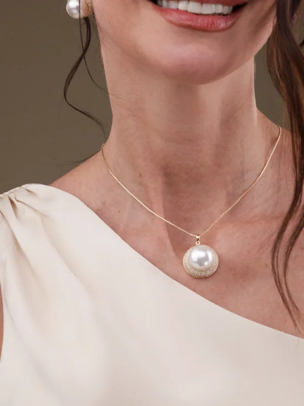 Classic Pave Pearl Set